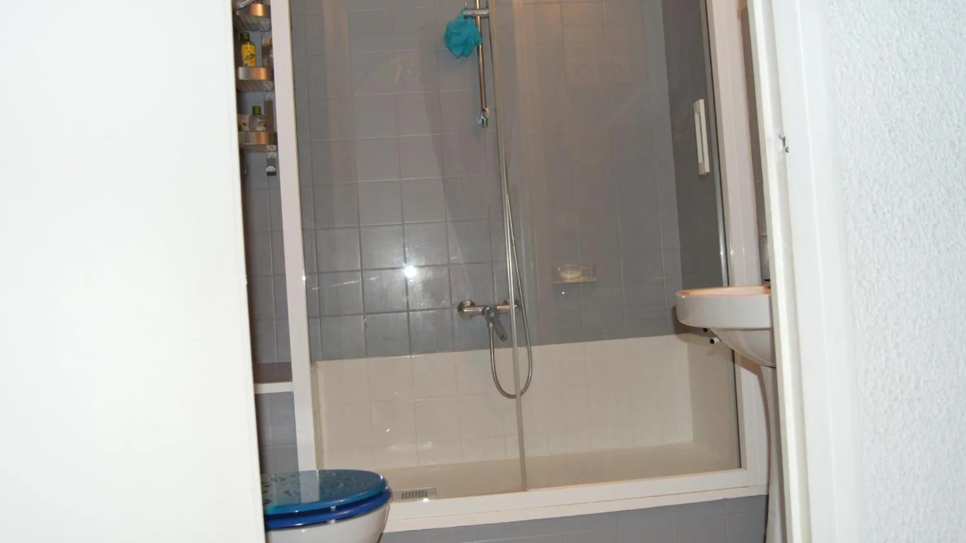 Apartamento De Dos Dormitorios Con Vistas Al Mar - Hisp-288-44 Empuriabrava 0*,