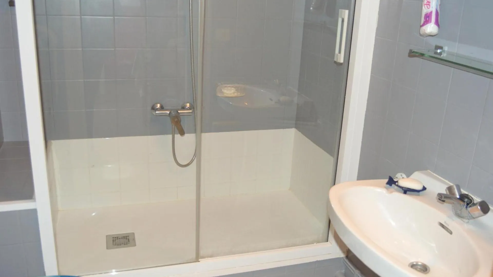 Apartamento De Dos Dormitorios Con Vistas Al Mar - Hisp-288-44 艾姆布里亚布拉瓦