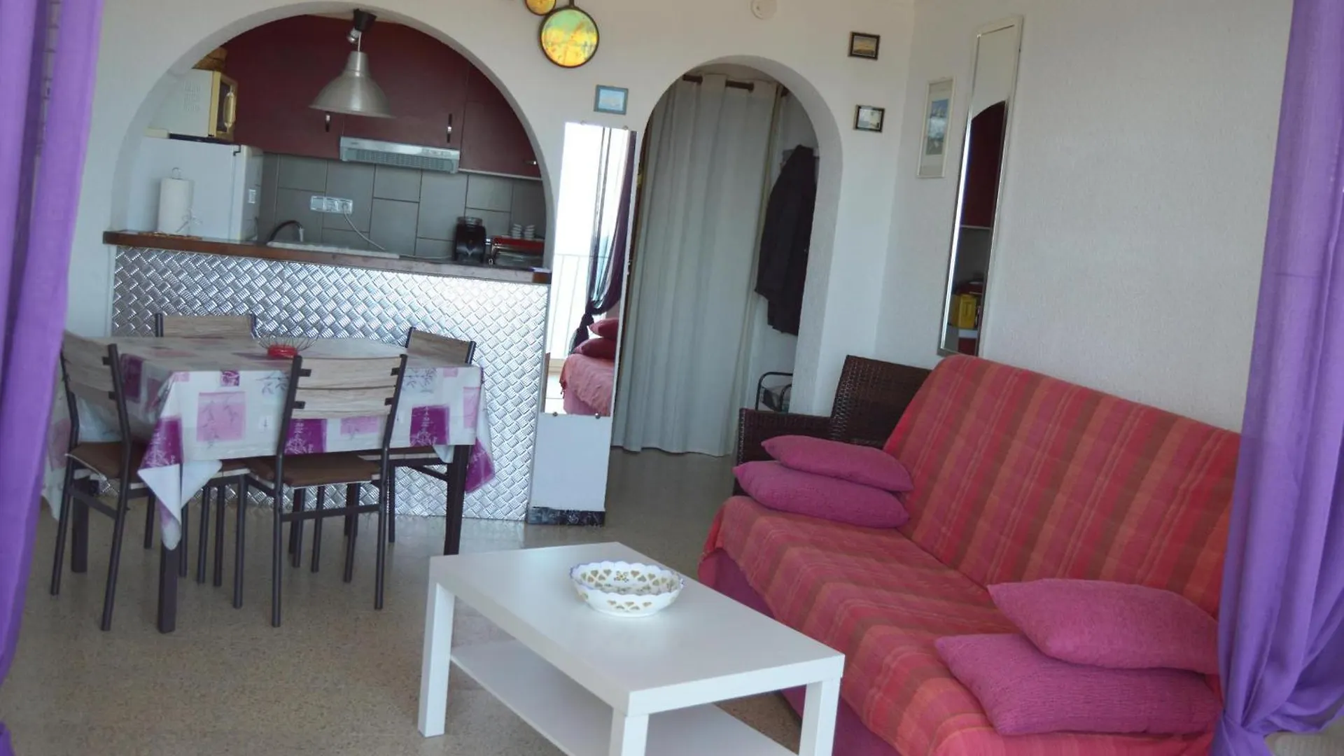 Apartamento De Dos Dormitorios Con Vistas Al Mar - Hisp-288-44 艾姆布里亚布拉瓦 0*,  西班牙